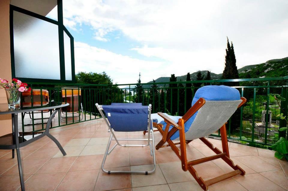 Apartments Franic Ploce  Ngoại thất bức ảnh