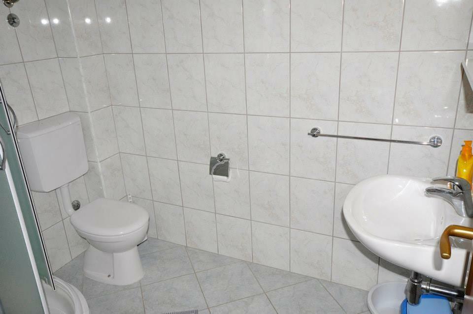 Apartments Franic Ploce  Ngoại thất bức ảnh