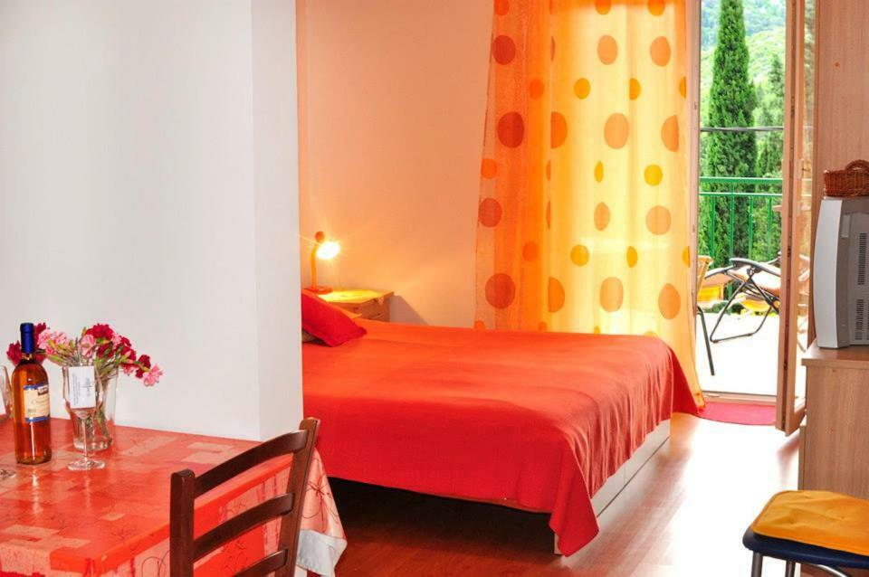 Apartments Franic Ploce  Ngoại thất bức ảnh